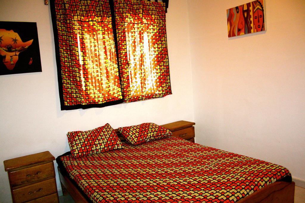 Ker Jahkarlo Hotel Dakar Room photo